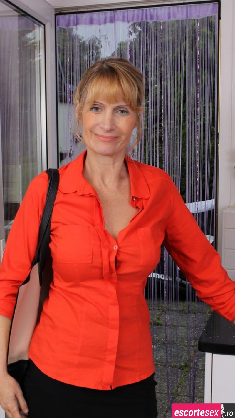 Femmes gratuites pour 50