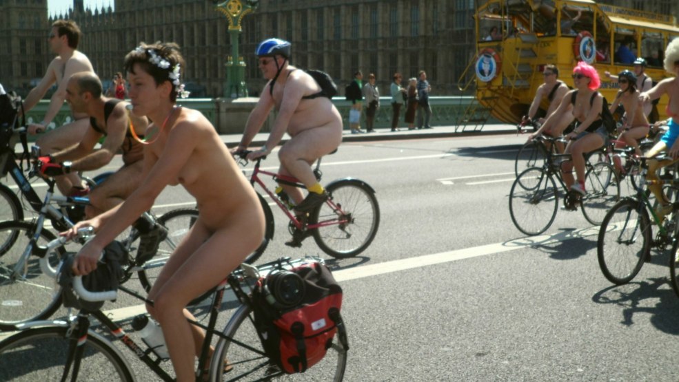 Vagin de course de vélos nus