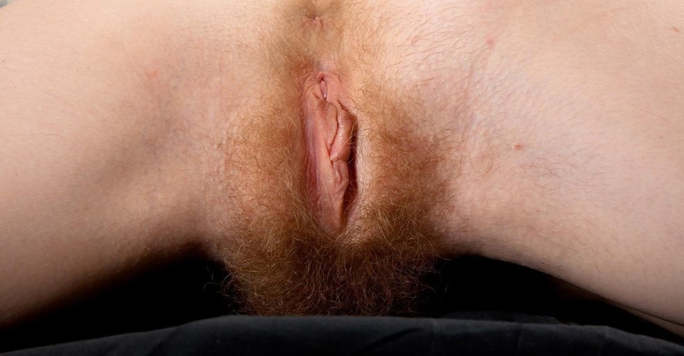 Pubis pour femmes aux cheveux blancs