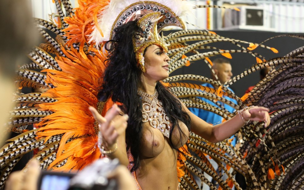 Carnaval brésilien brésilien nu 2020