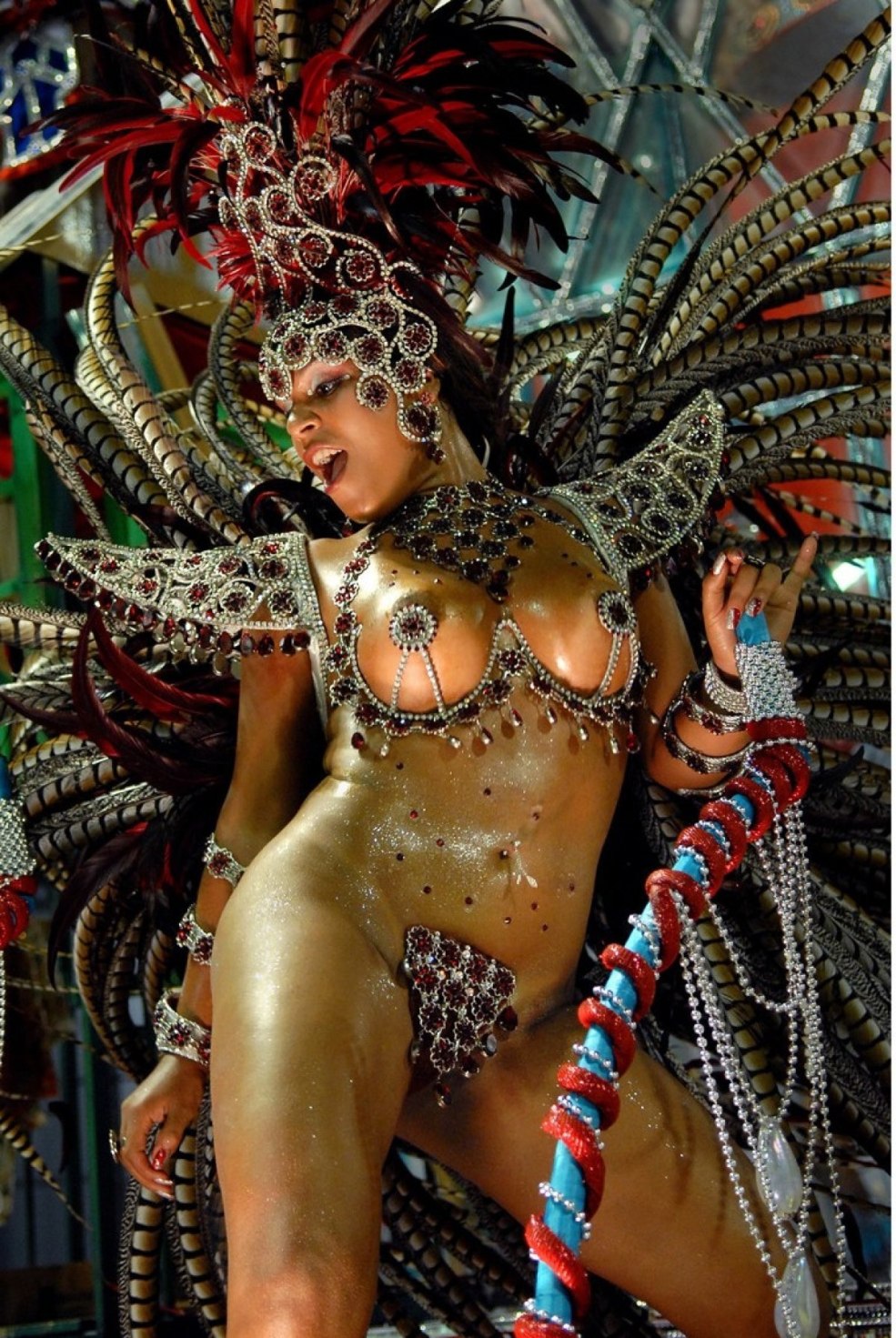 Valentina Carnival Ero Photo