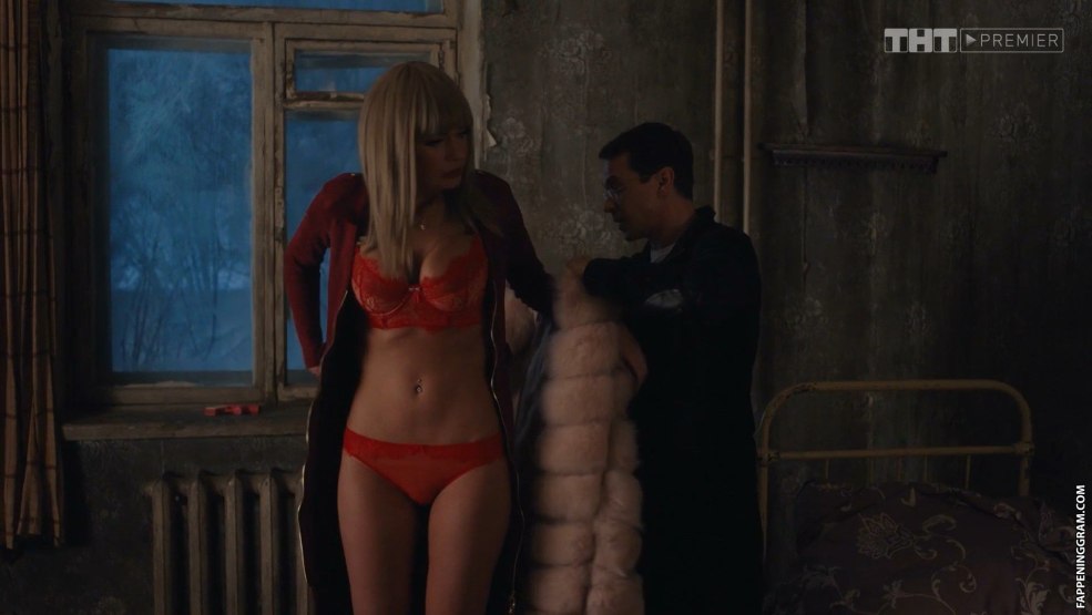 Chatte nue yana koshkina faux