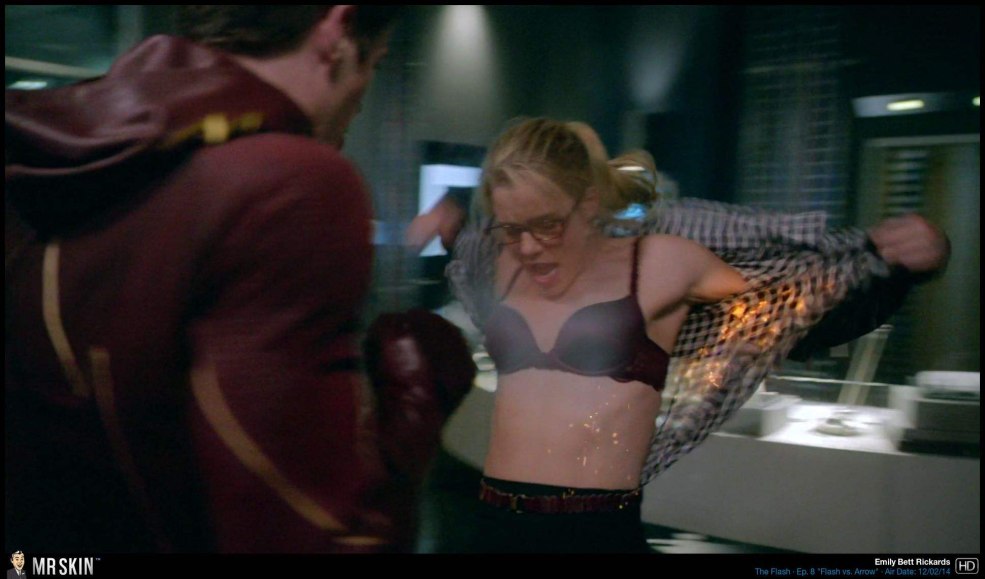 Emily Bett Ricards - Nude