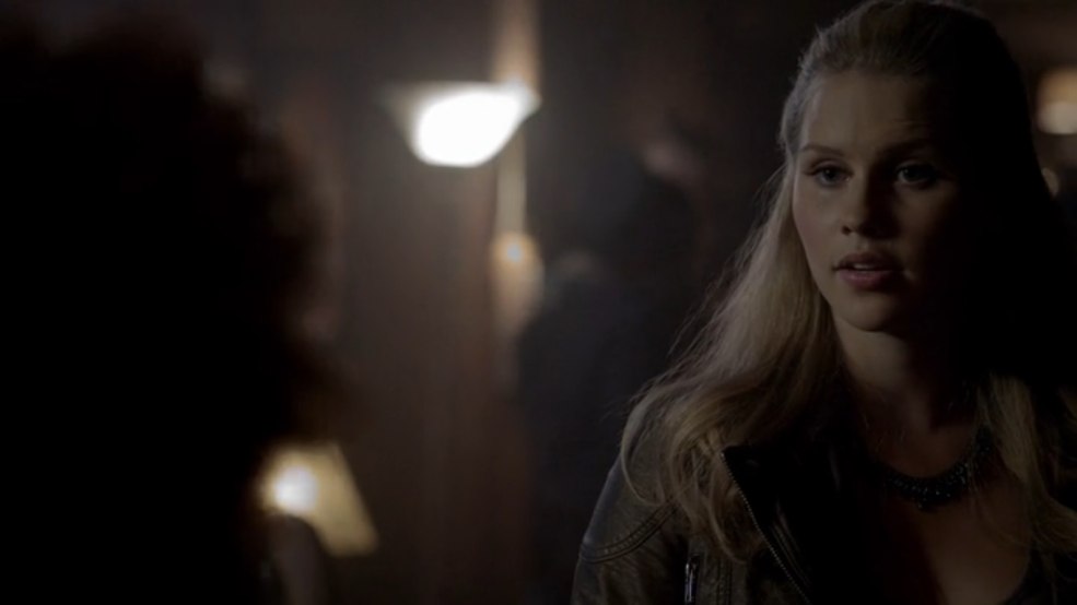 Rebecca et Marseille dans quelle série