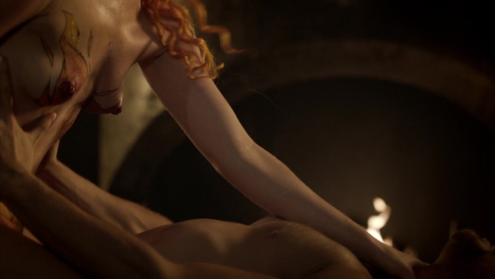 Laura Haddok est érotique