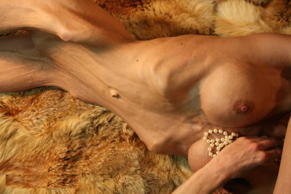 Filles anorexiques nues