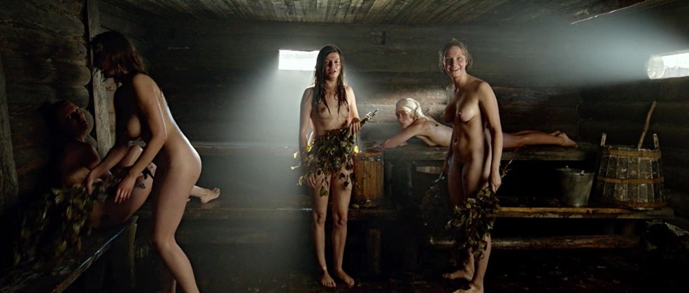 Lisa Bondarenko Maxim