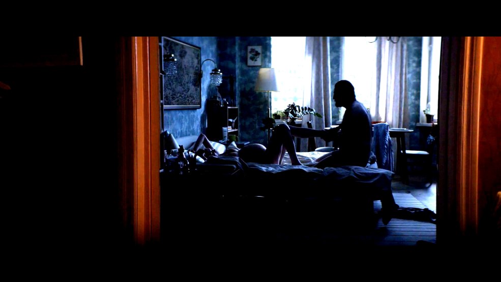 Maryana Spivak dans un maillot de bain nu