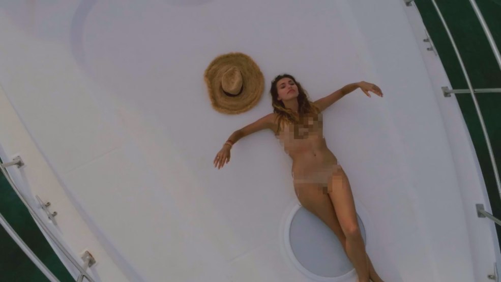 Regina Todorenko nue