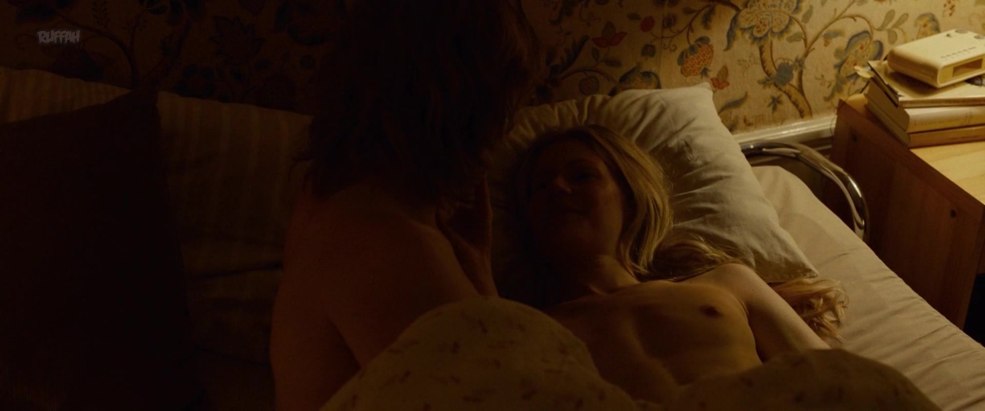 Scènes de lit Hannah Alstraem