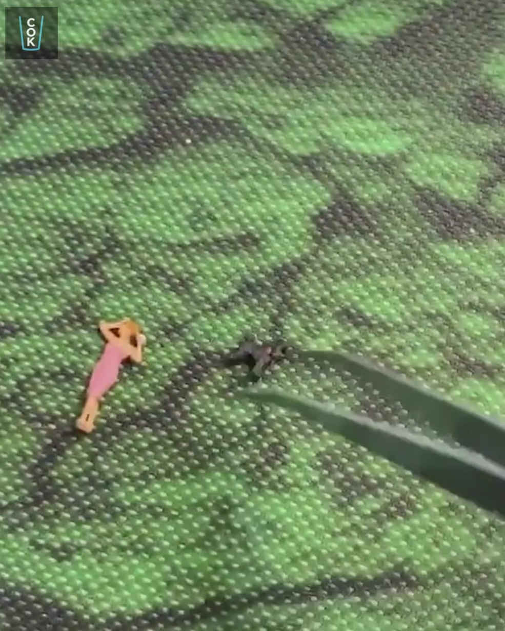 Sasha Luss et Lera Abova au lit