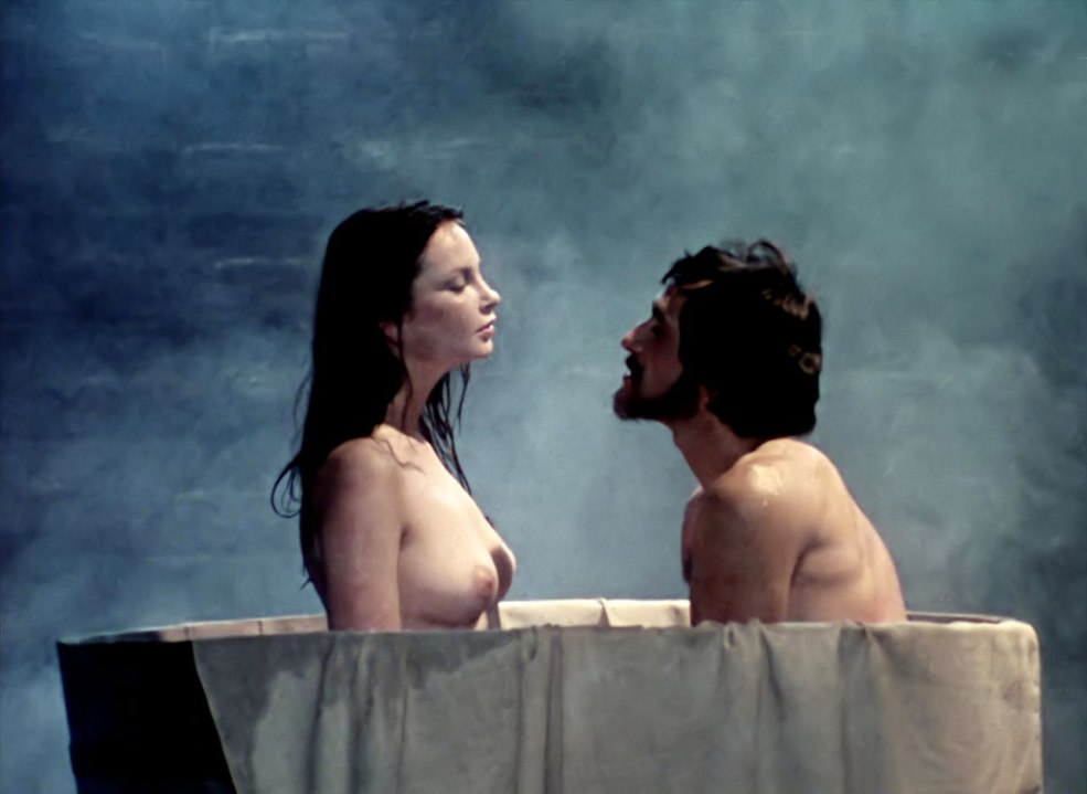 Ann Pario dans sa jeunesse nue