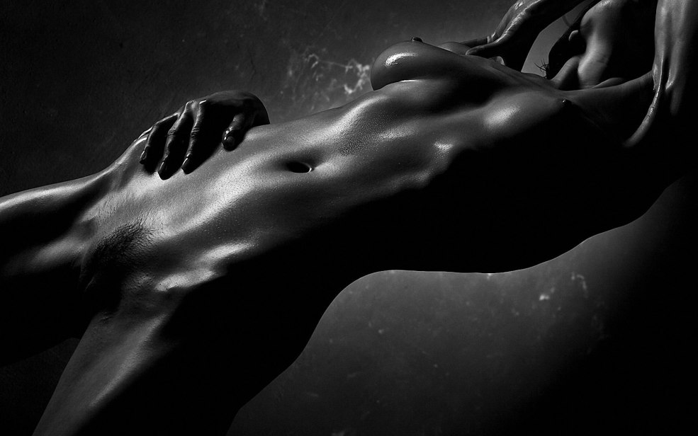 Beau corps féminin nu