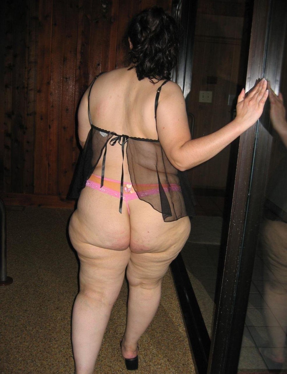 Ânes de cellulite nue