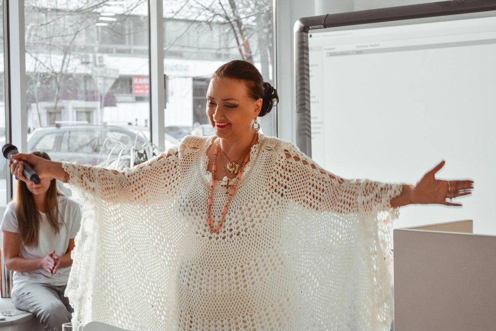 Salut Andrey Sortie avec Zinaida Kiriyenko