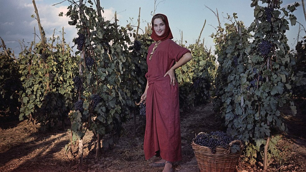 Zinaida Kiriyenko avec un maquillage excessif