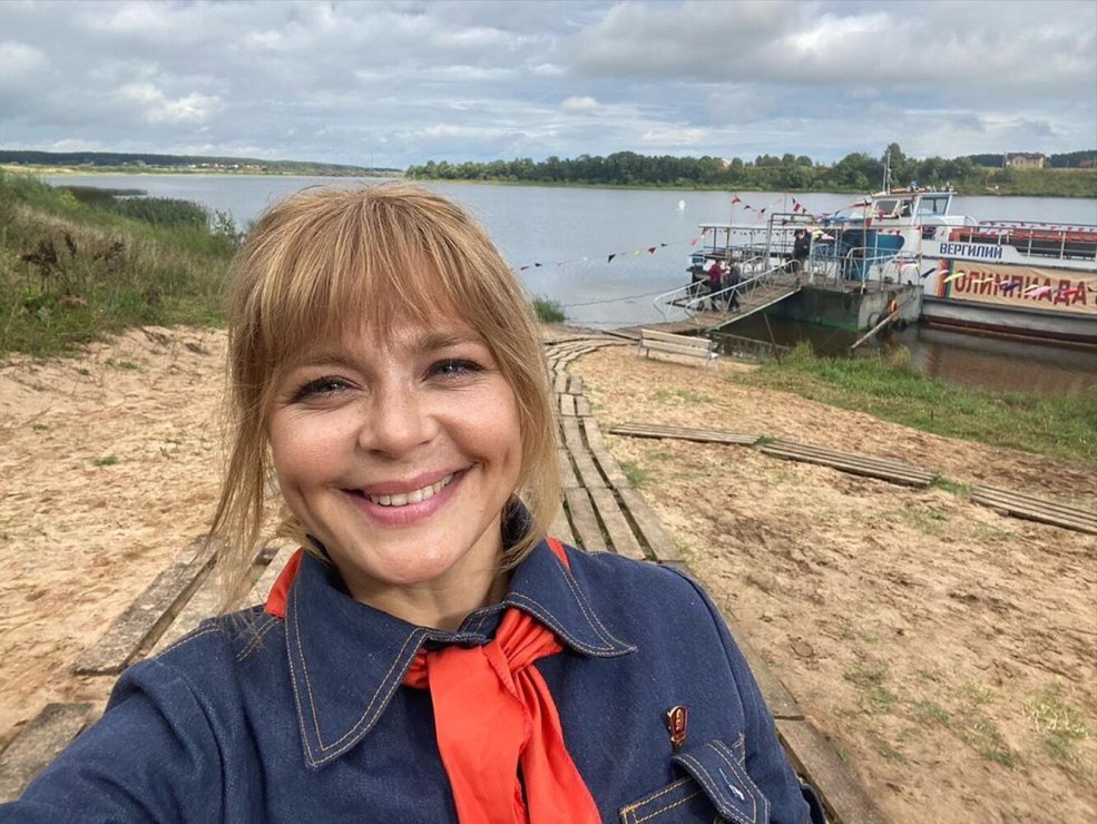 Actrice Irina Pegova Big seins