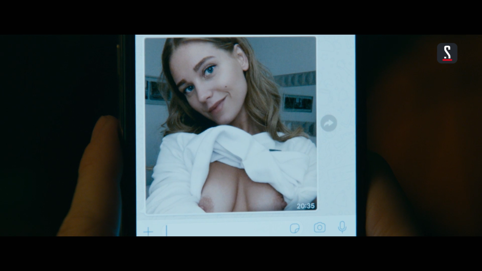 Naked Christina Asmus 2020