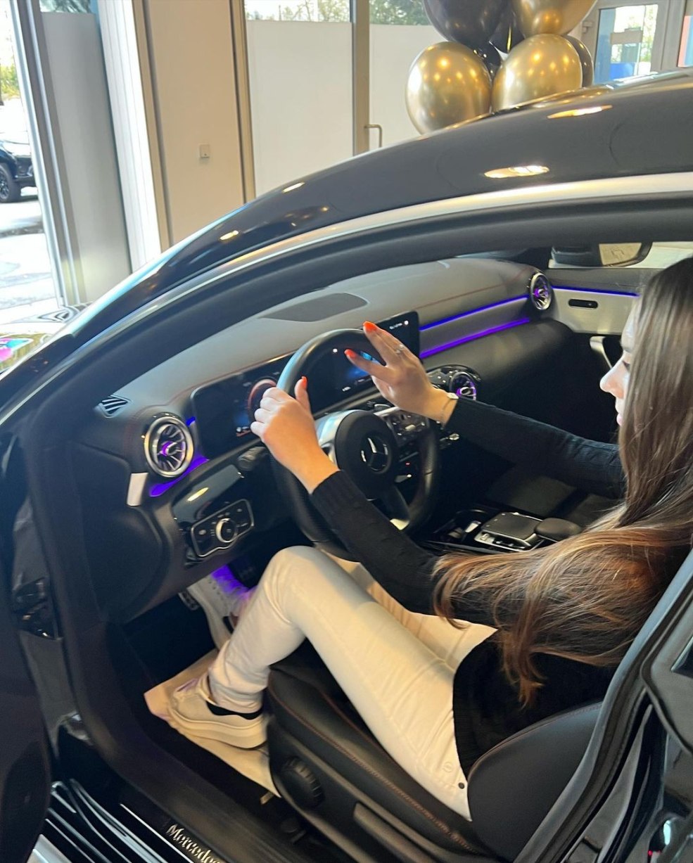 Elizaveta Nugumanova pieds