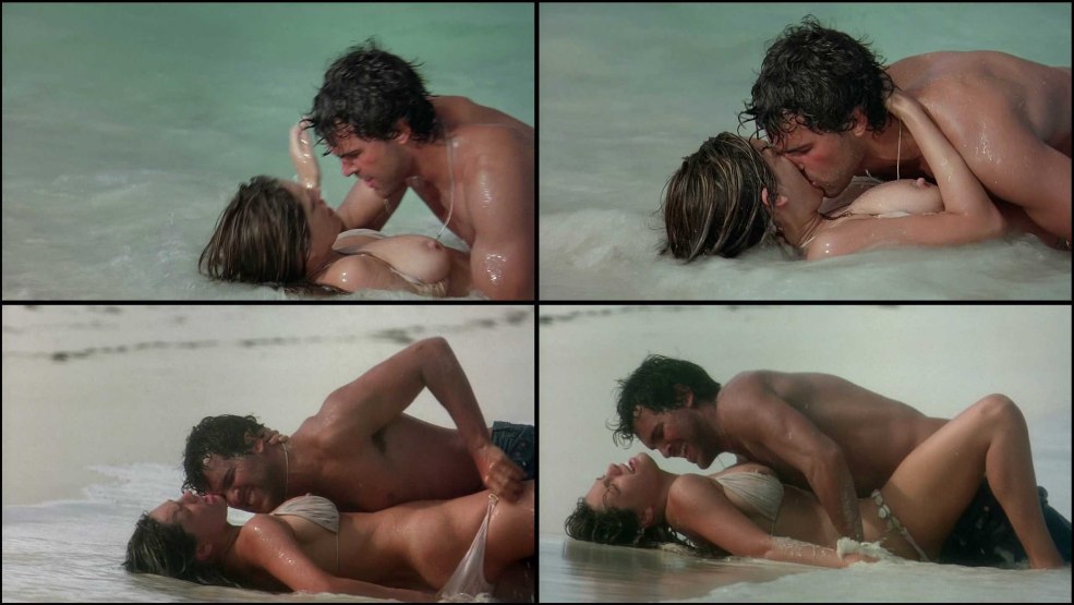 Model Kelly Brook Toples