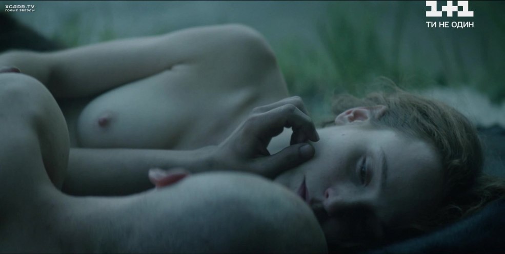 Pictures de journaliste nue