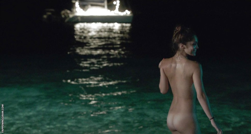 Lola le Lann nue dans le film