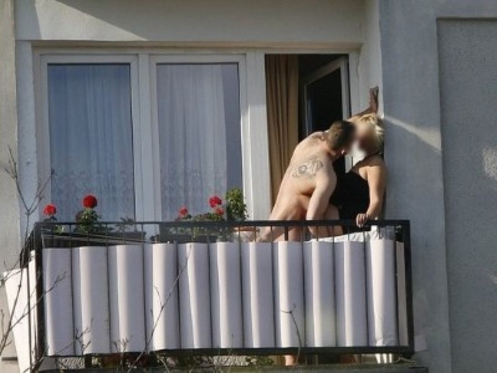 Putain espionné de la fenêtre