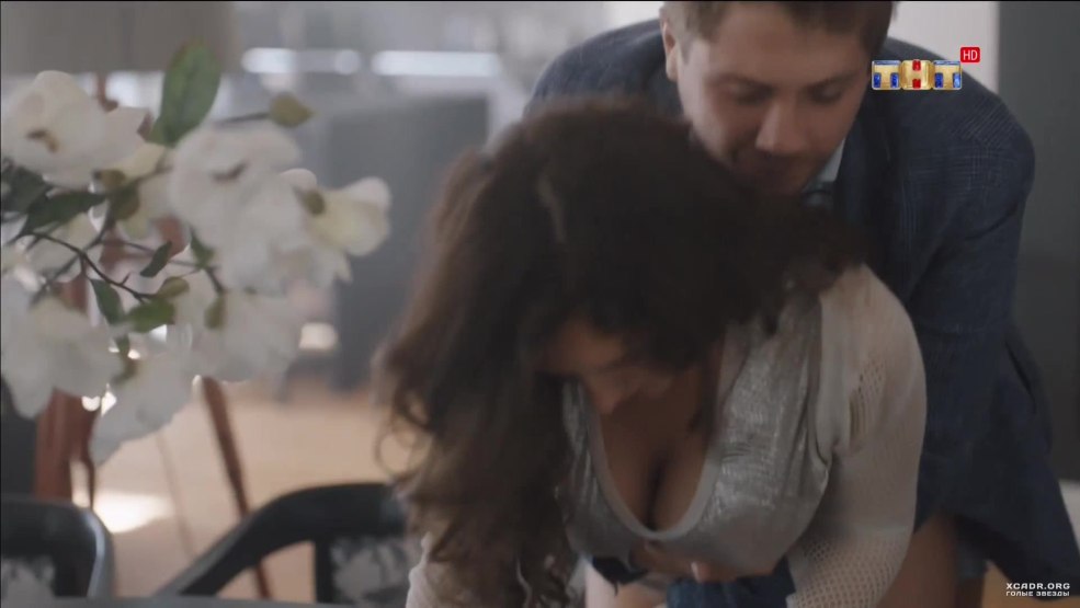 Elena Nikitina est une artiste