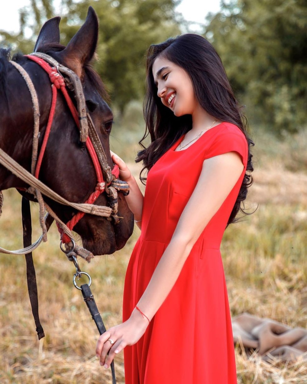 Actrice de Durdona Kurbanova