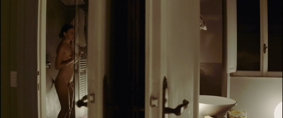 Scènes érotiques de Victoria Tolstoganova