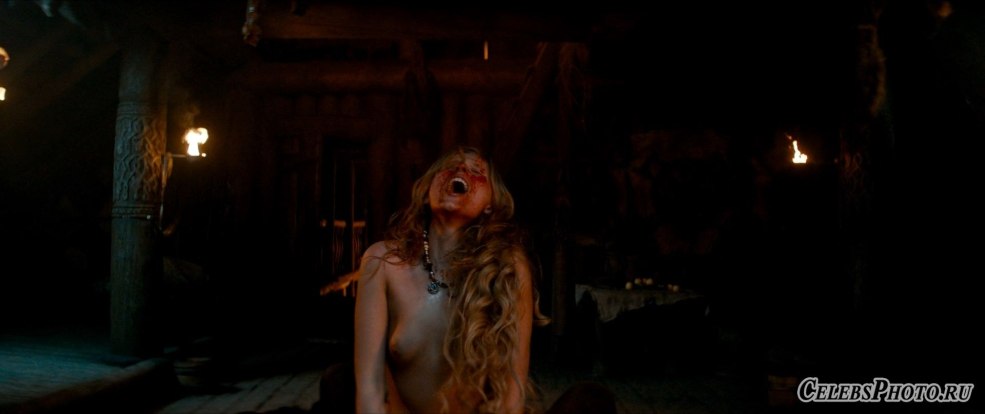 Alexandra Florinskaya Poitrine nue