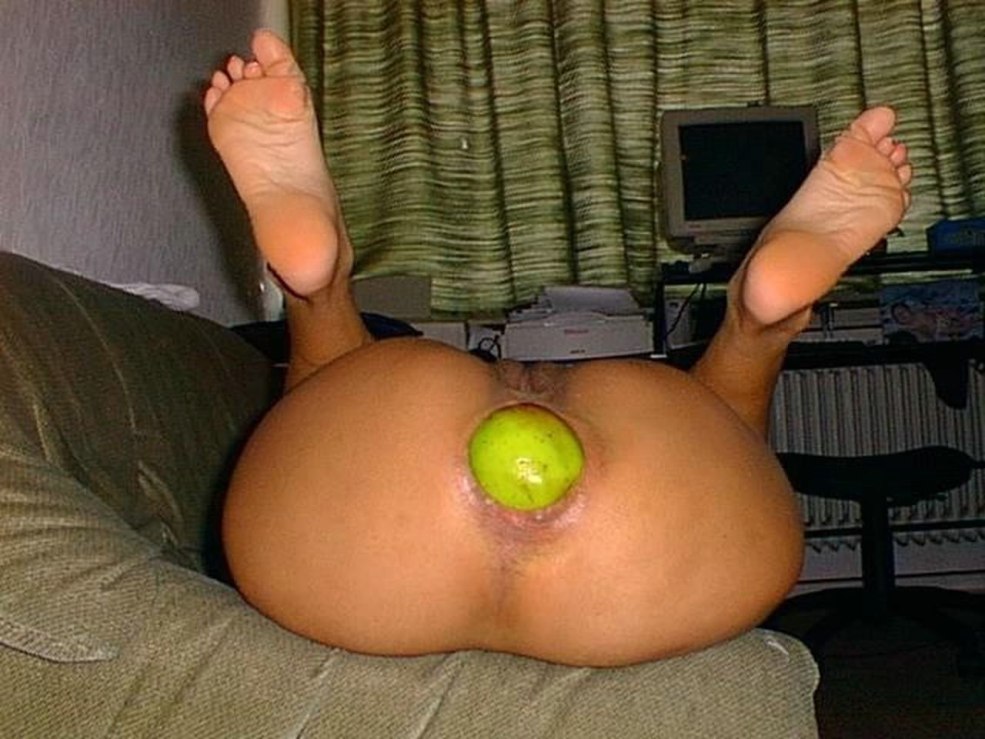 Femmes nues avec une silhouette en forme de poire