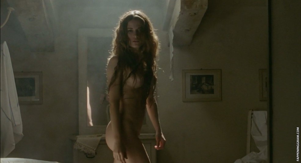 Julia Koshitz nue dans le cinéma