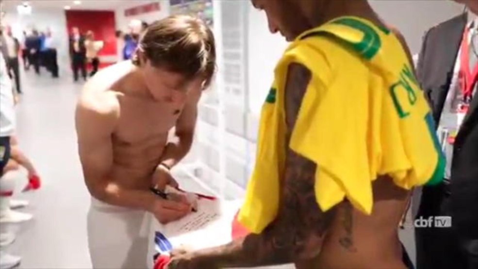 Sanna Marin lors d'une réunion avec Mishustin