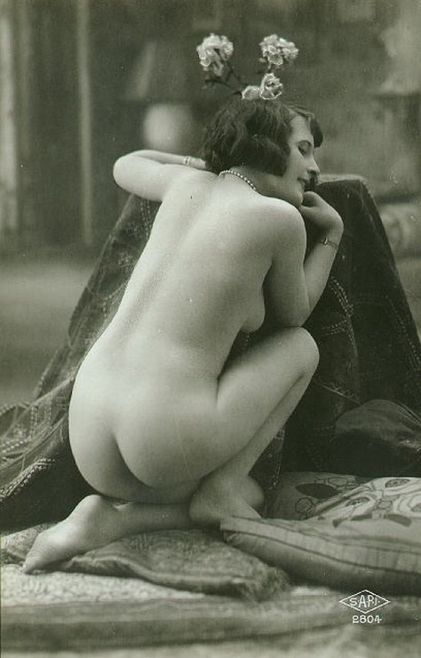 Rétro américain nu