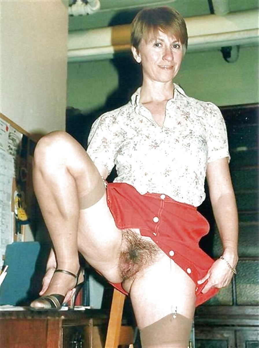 Femmes à basse culotte