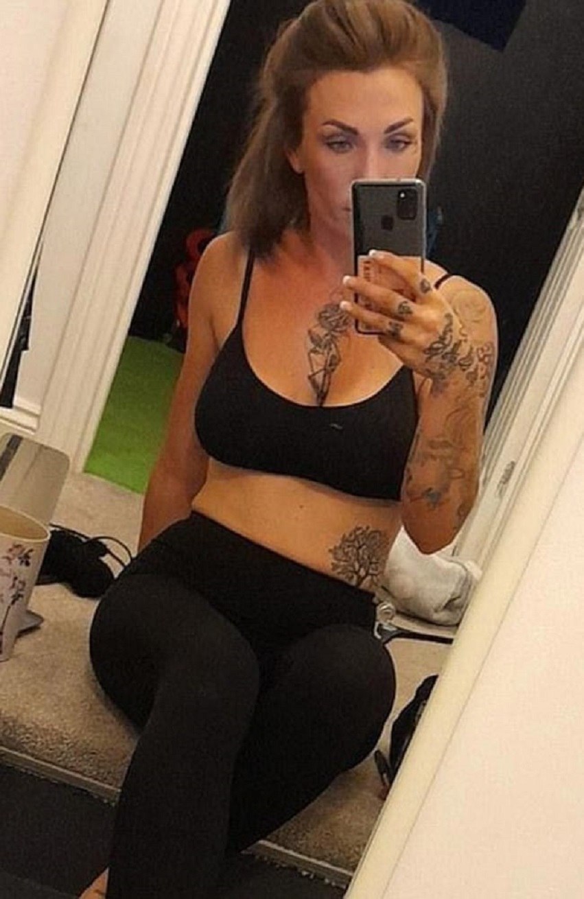 Femme de 32 ans séduite de 14 ans