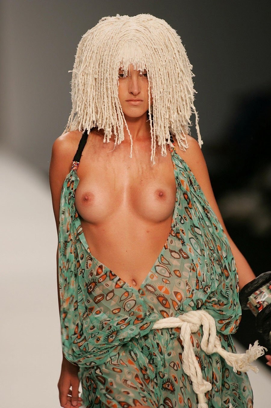 Charlie le Minda Charlie le 2020