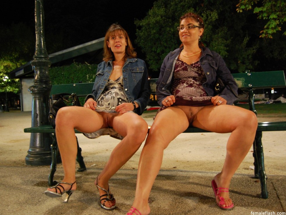 Mamans matures en short