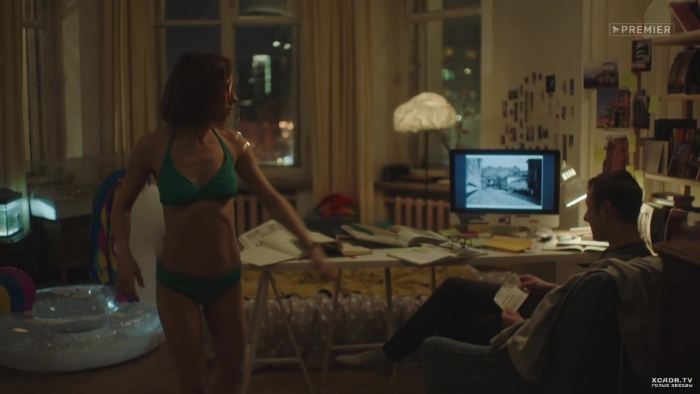 Alina Alekseeva dans la série Olga Breasts