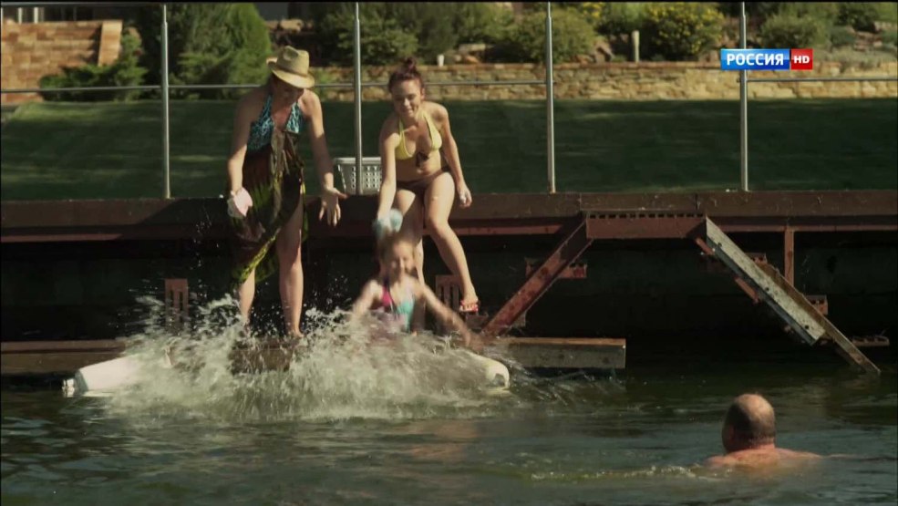 Filles nues des matchmakers de la série