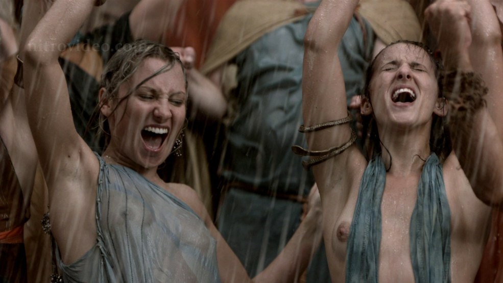 Irina Rakhmanova nue dans la société Film 9