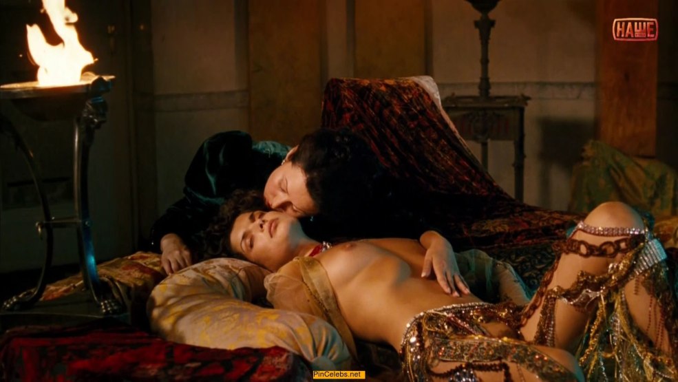 Anna Azarova Golfstim près de l'iceberg