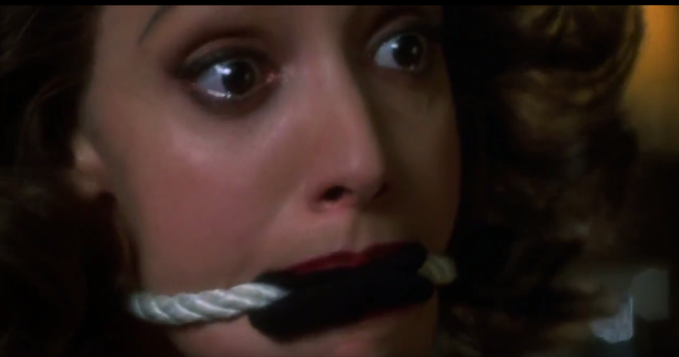 Jennifer Connelli Tape bâillard