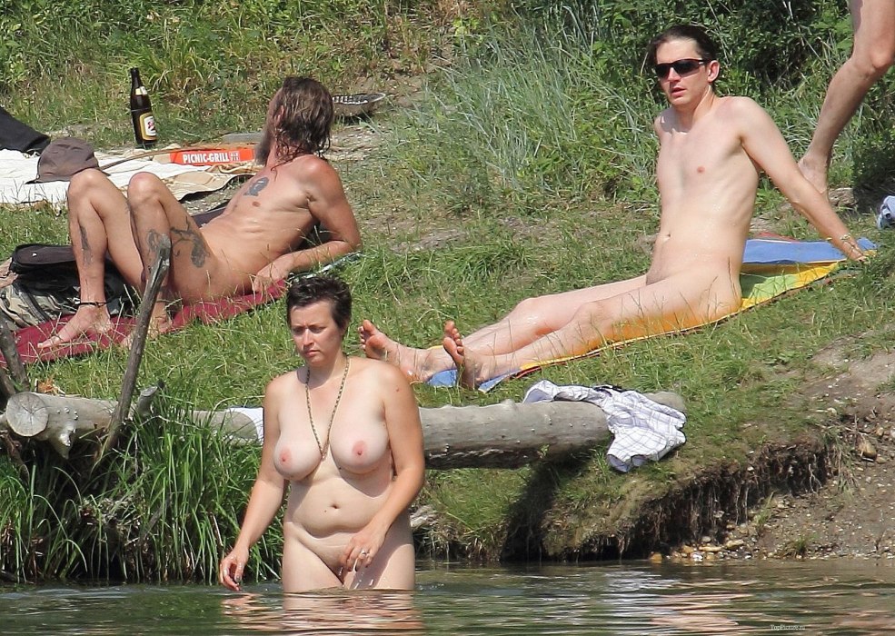 Nudiste en argent bor