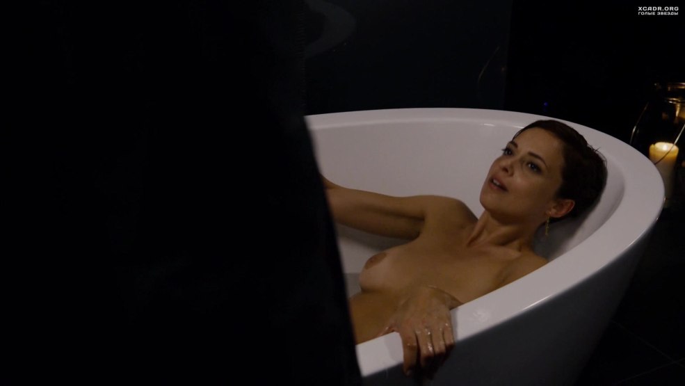 Valeria shkirando nu