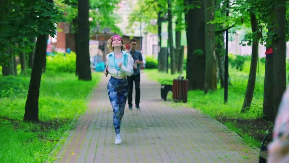 Valeria Shkirando seins nus