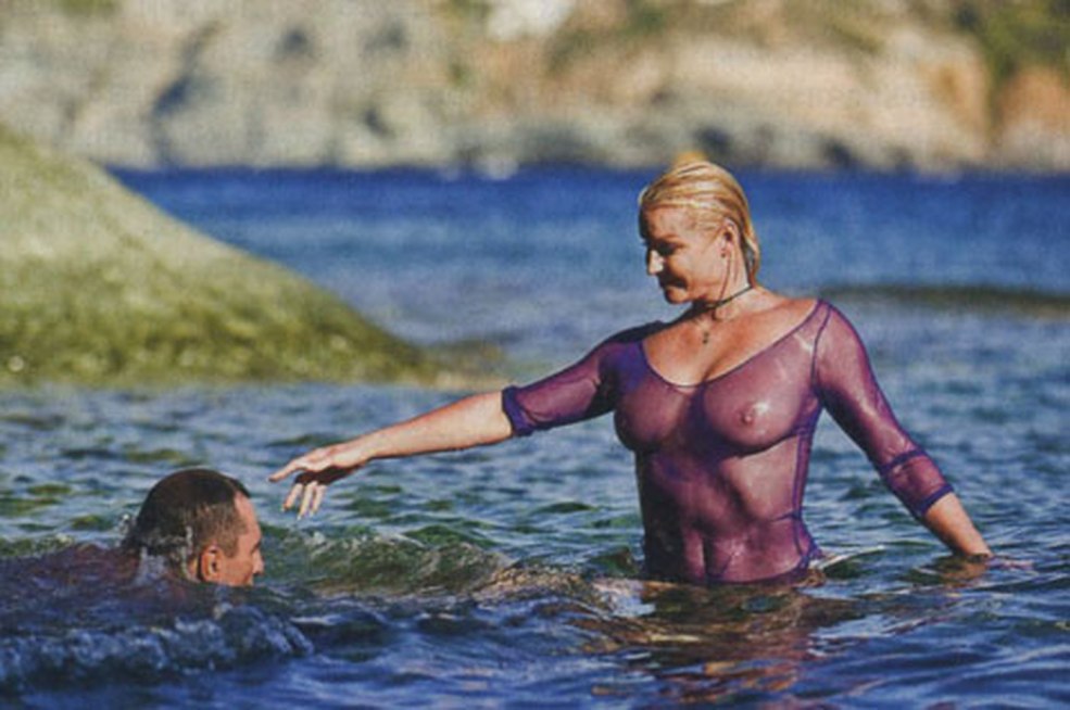 Anastasia Volochkova seins nus