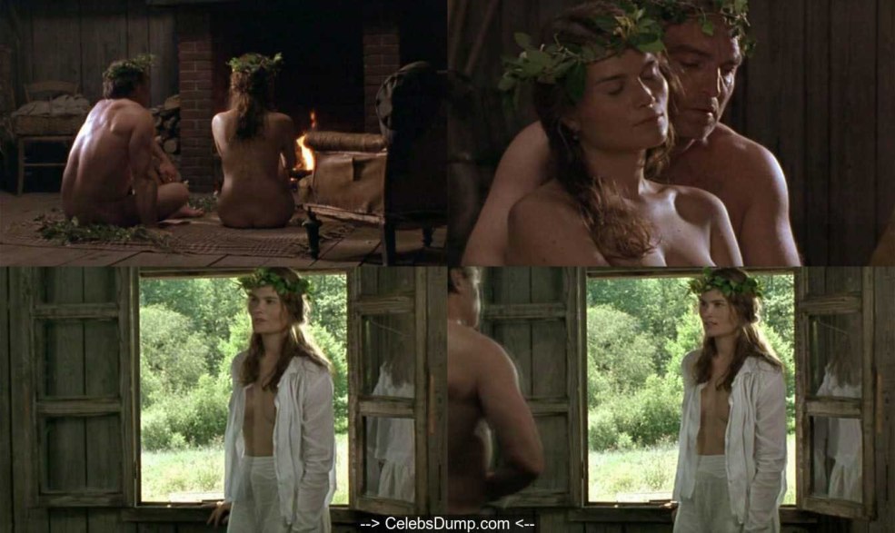 Marina Alexandrova nue