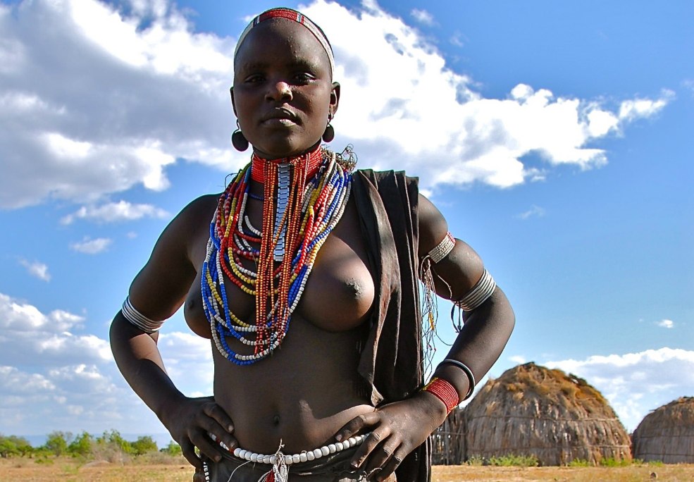 Filles africaines nues